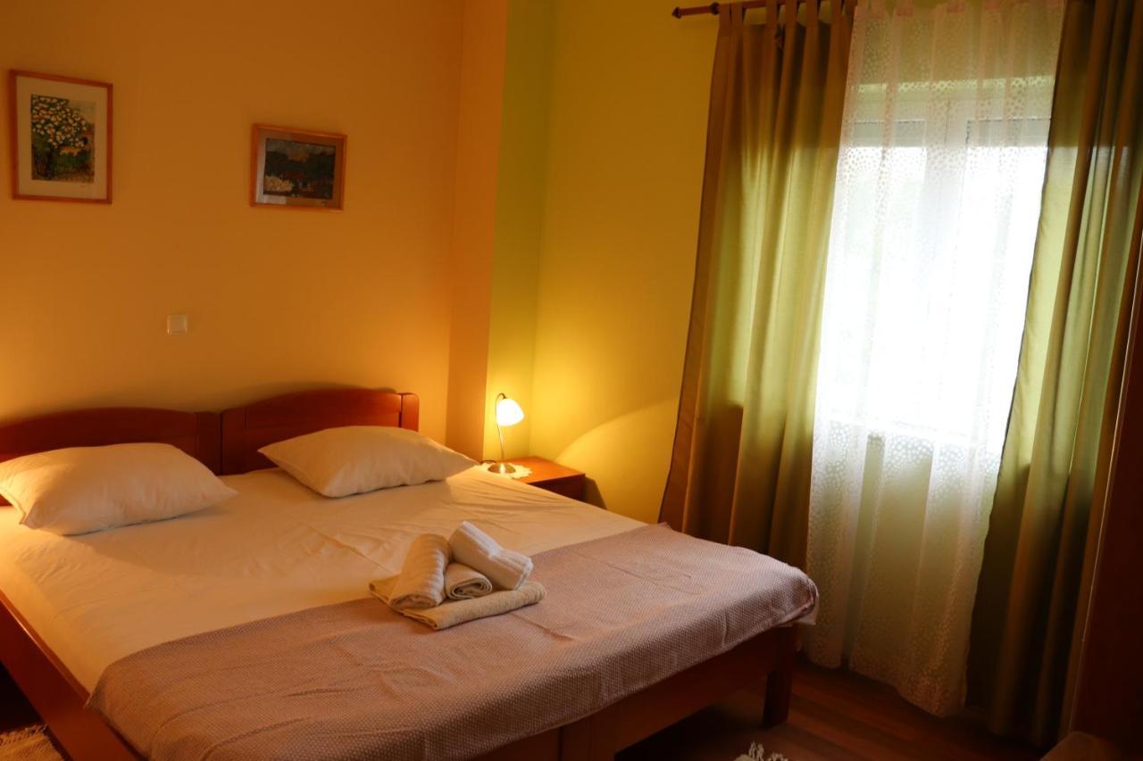 Apartments Vesna Banjol Extérieur photo